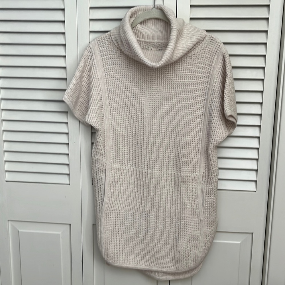Ugg ladies sweater/ tunic